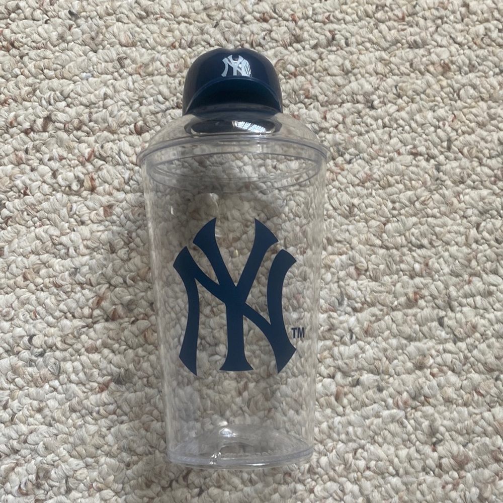 Aaron Judge NEW YORK YANKEES SGA  Collector cup hat brand new yankee